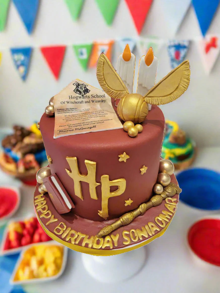 Hogwarts Letter Harry Potter Fondant Cake - Image 3