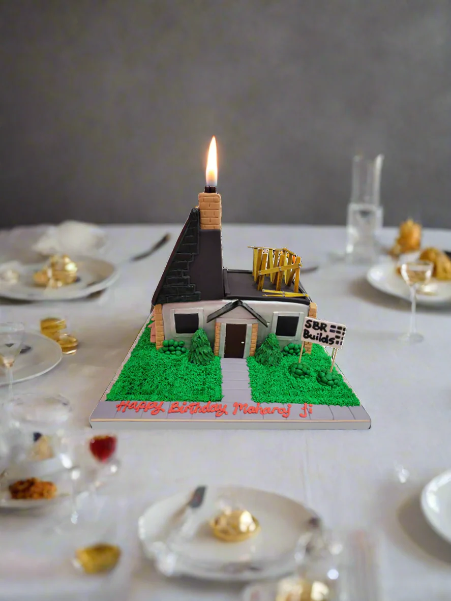 Home Building Custom Cake - Image 3