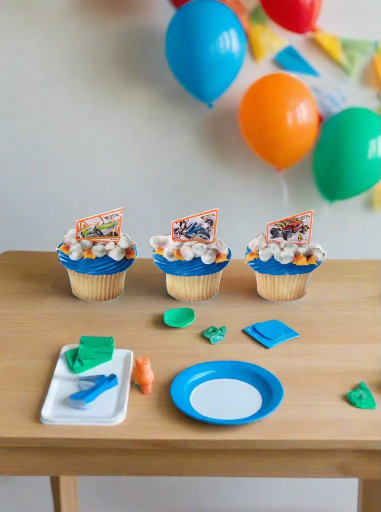 Hot Wheels Vrooom Ring Cupcakes - (Pack of 6) - Image 3