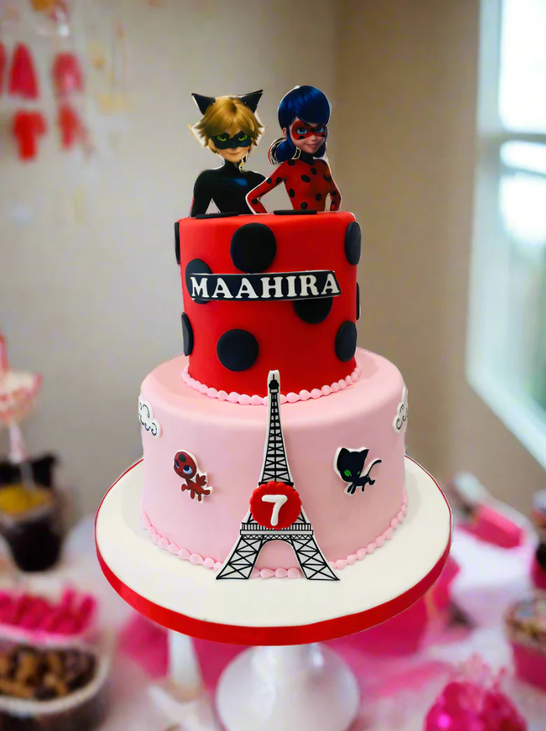 Incredibles Fondant Cake - Image 2