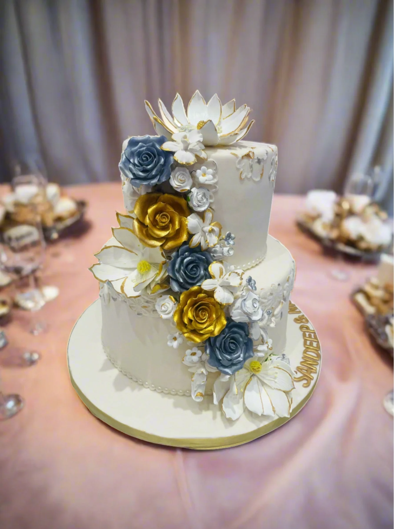 Ivory & Gold Fondant Wedding Cake - Image 3