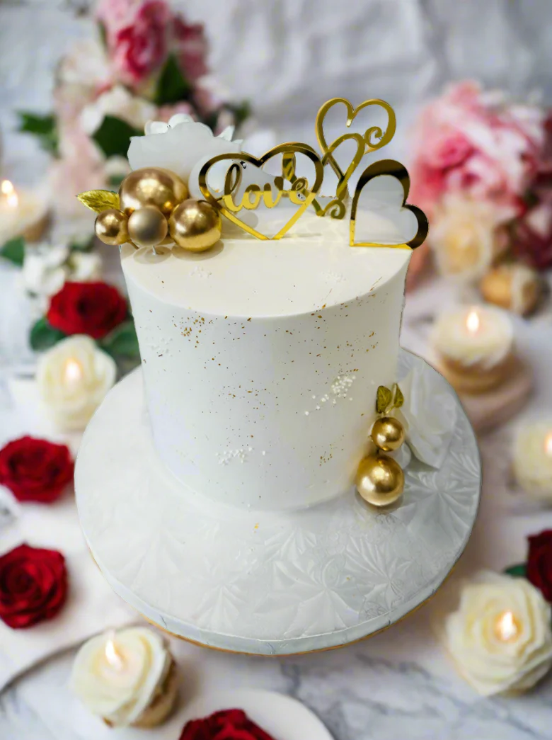Ivory & Gold Love Cream Cake - Image 3