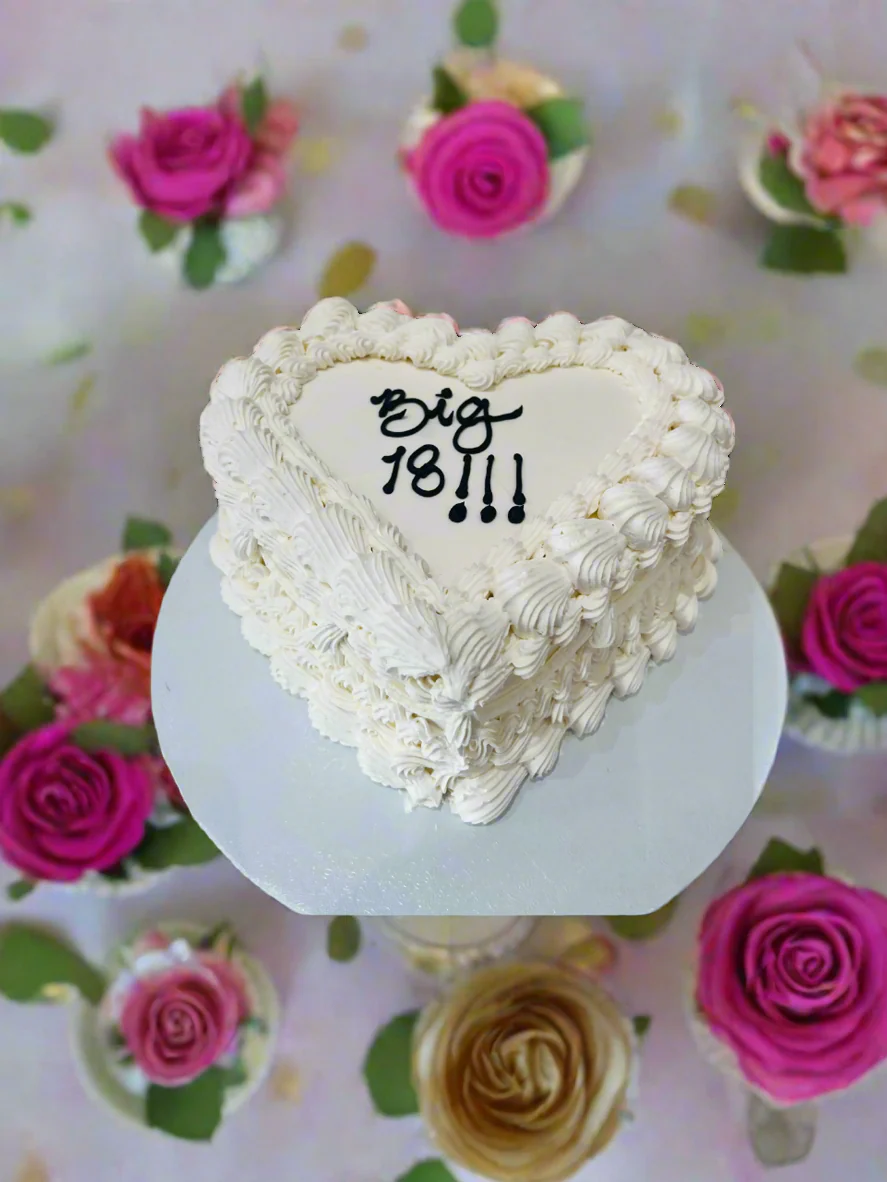 Ivory Vintage Heart Cake - Image 2