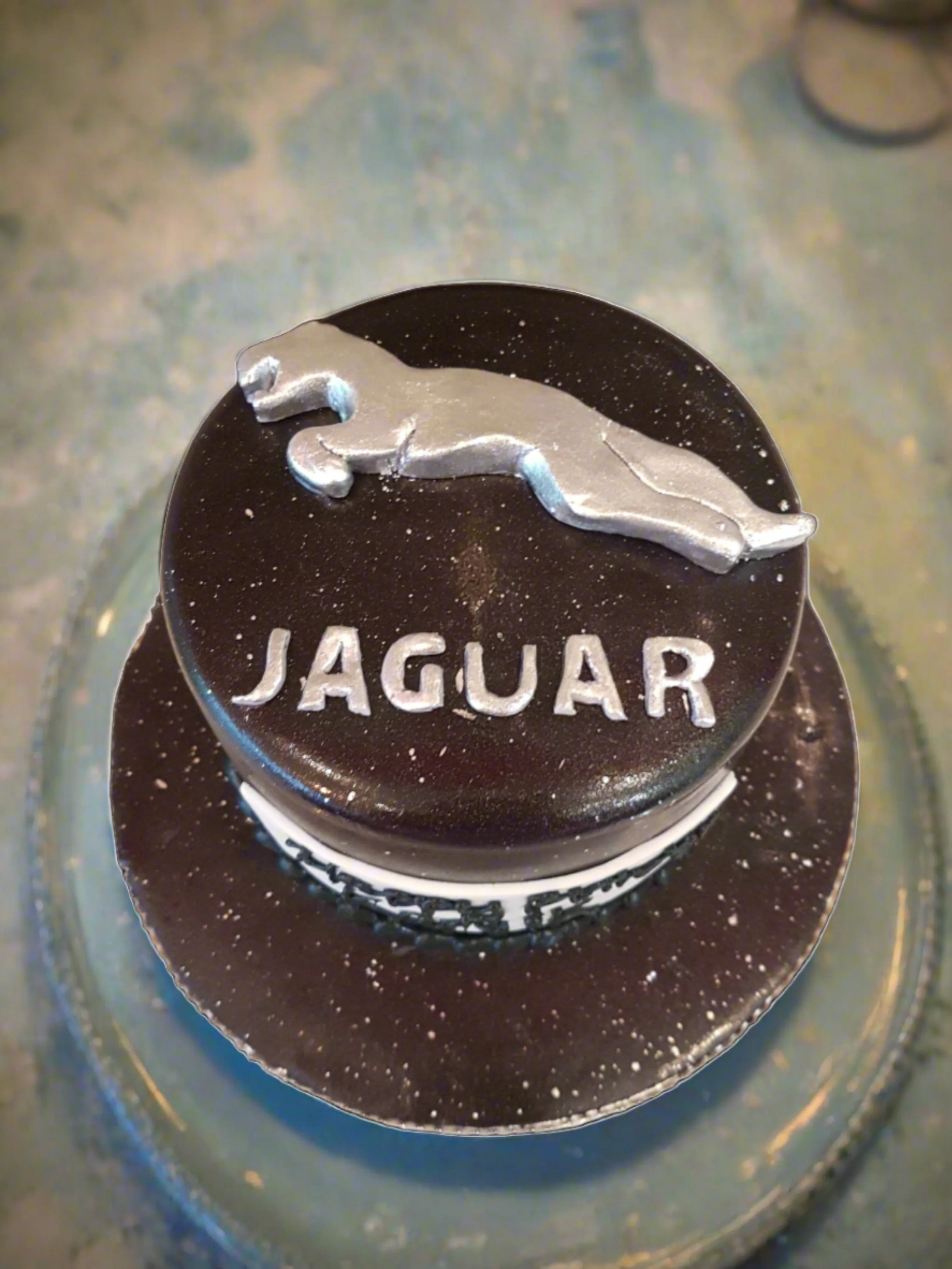 Jaguar Birthday Cake - Image 6