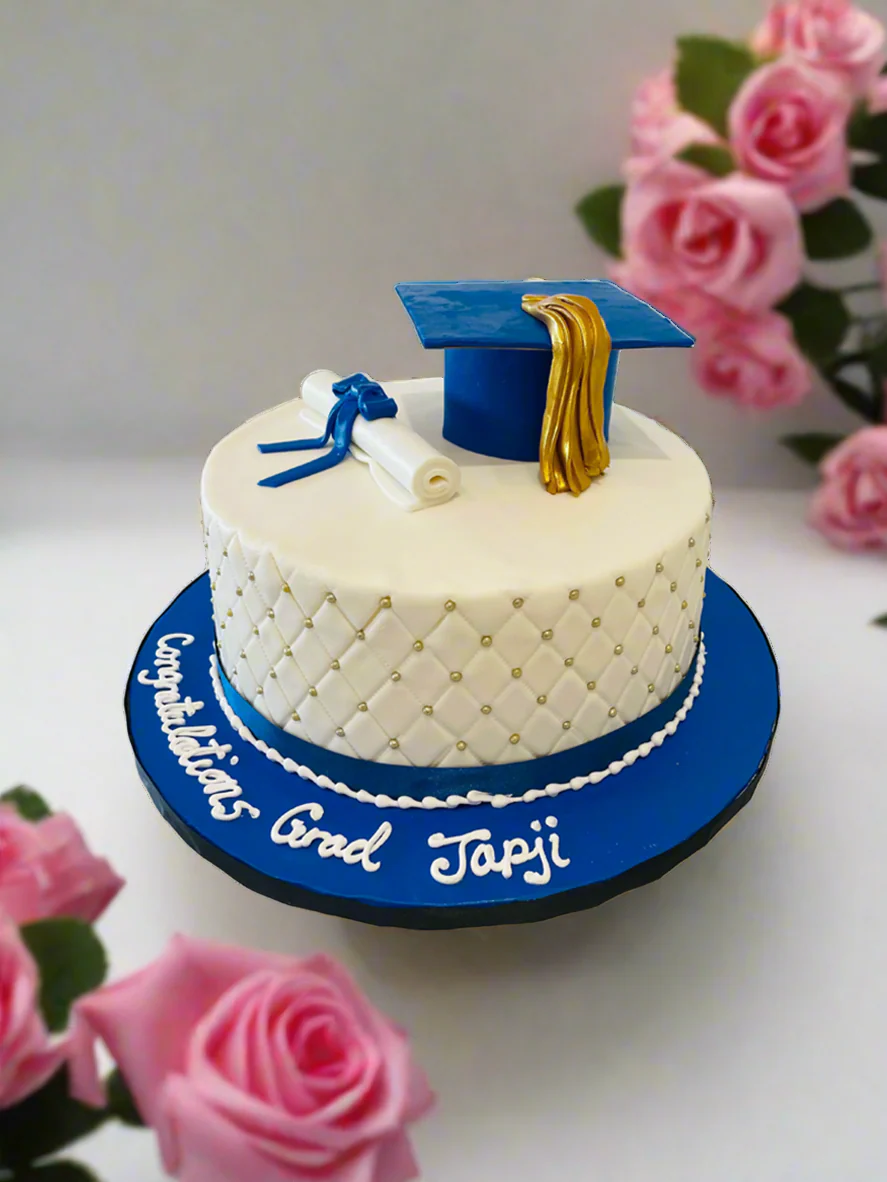 Japji Graduation Fondant Cake - Image 2