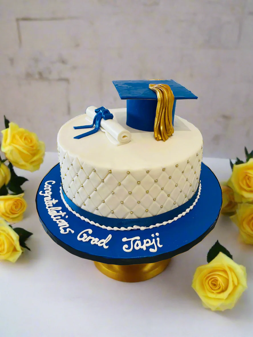 Japji Graduation Fondant Cake - Image 3