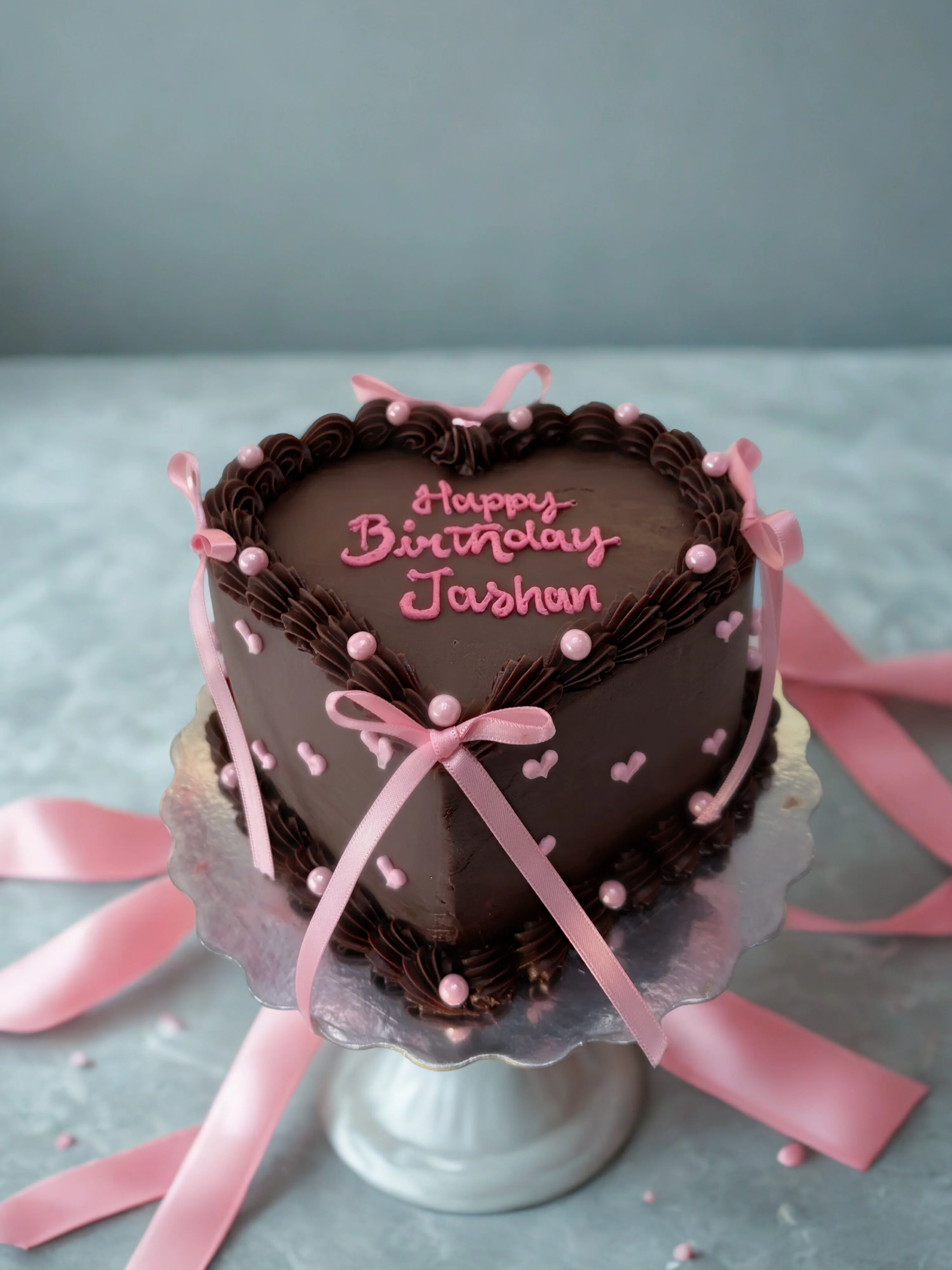 Jashan Heart Pink Bow Cake - Image 3