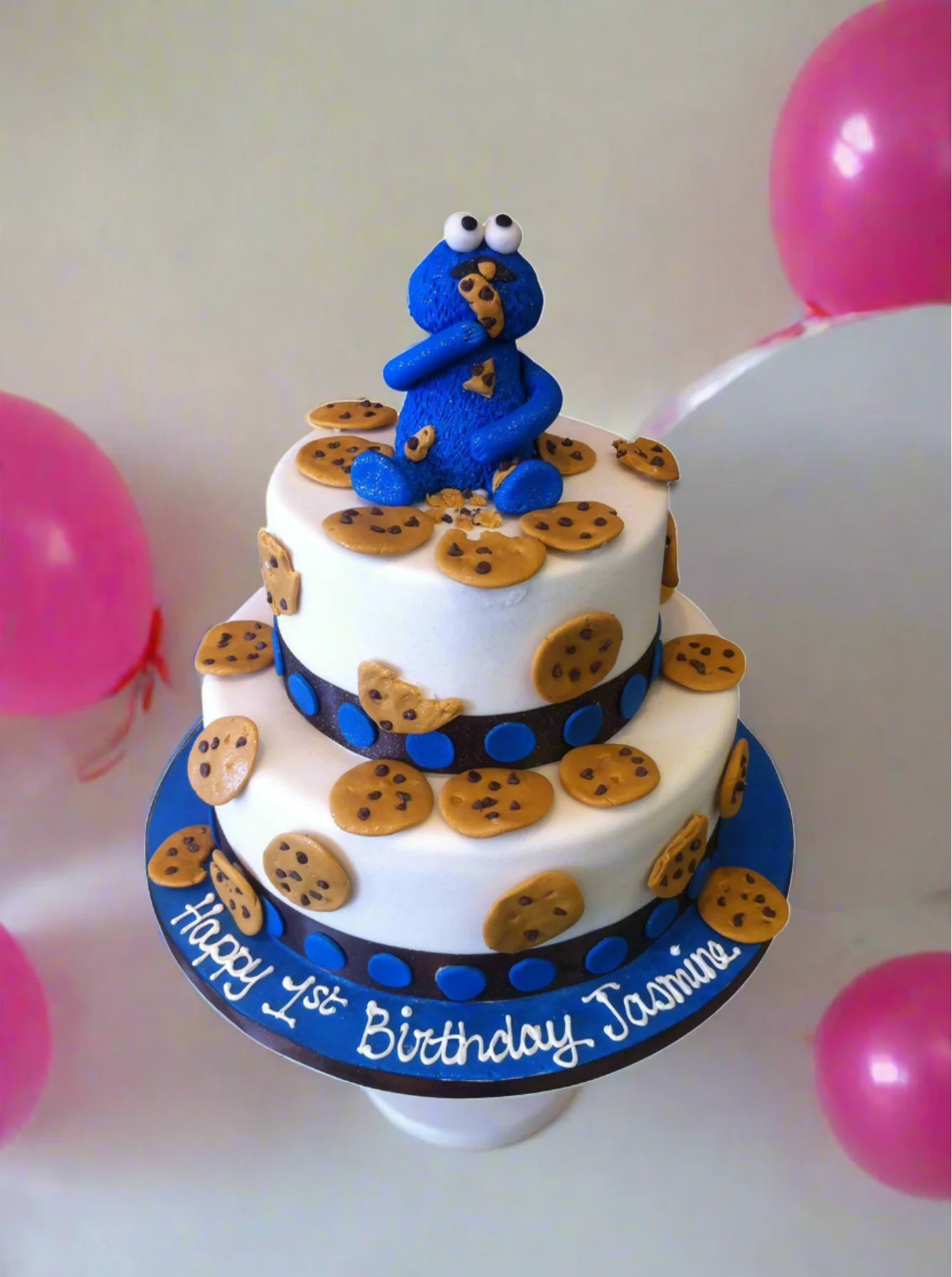 Jasmine Cookie Monster Cake - Image 3