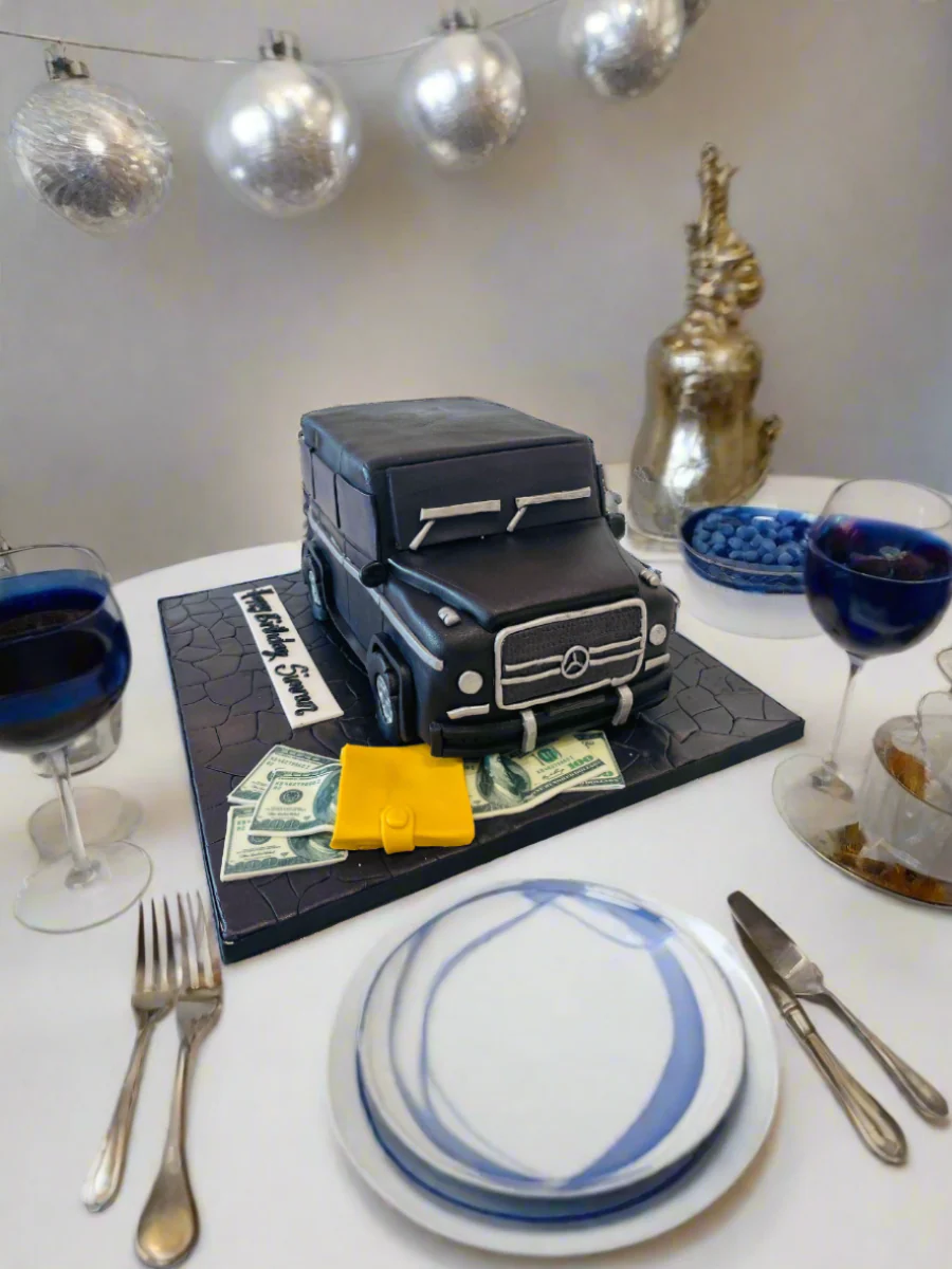 Jeep Fondant Molded Cake - Image 3