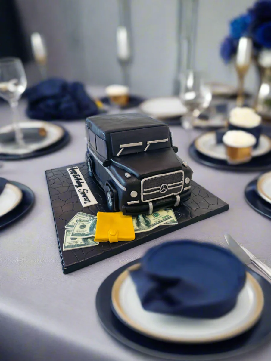 Jeep Fondant Molded Cake - Image 4
