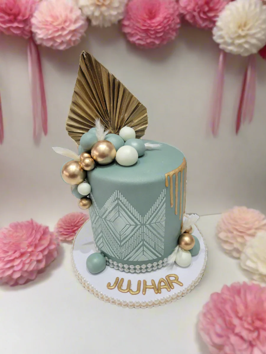 Jujhar Gold Fondant Cake - Image 4
