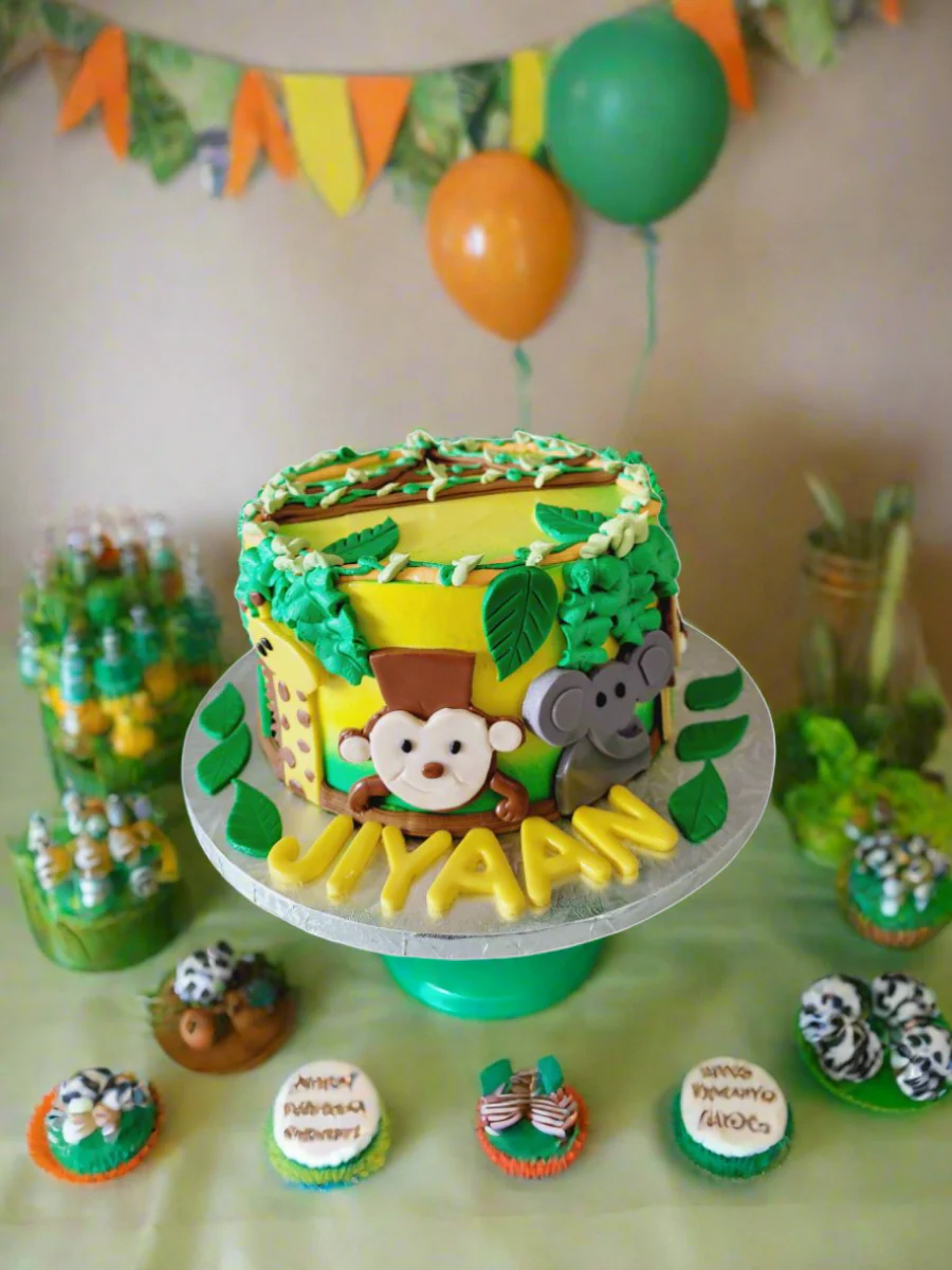Jungle Fondant Cake - Image 3