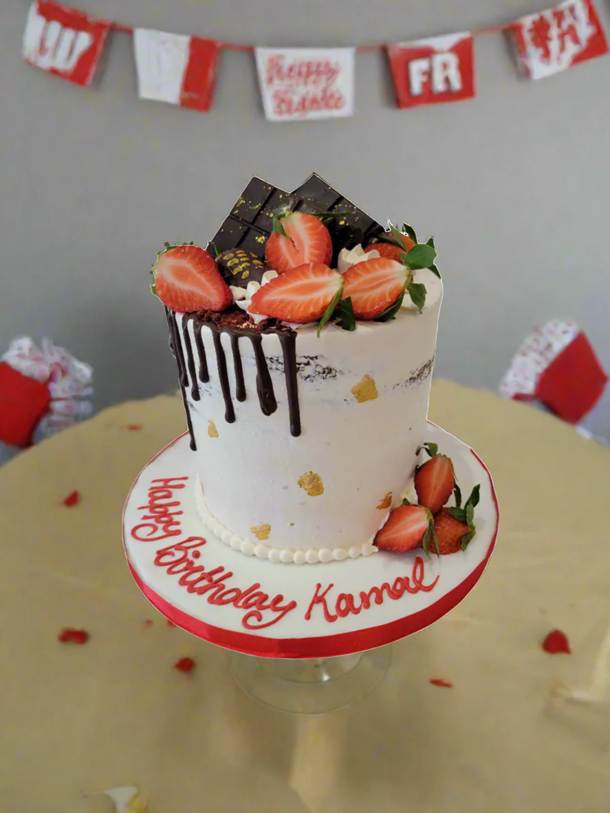 Kamal Strawberry & Chocolate Cake - Image 3