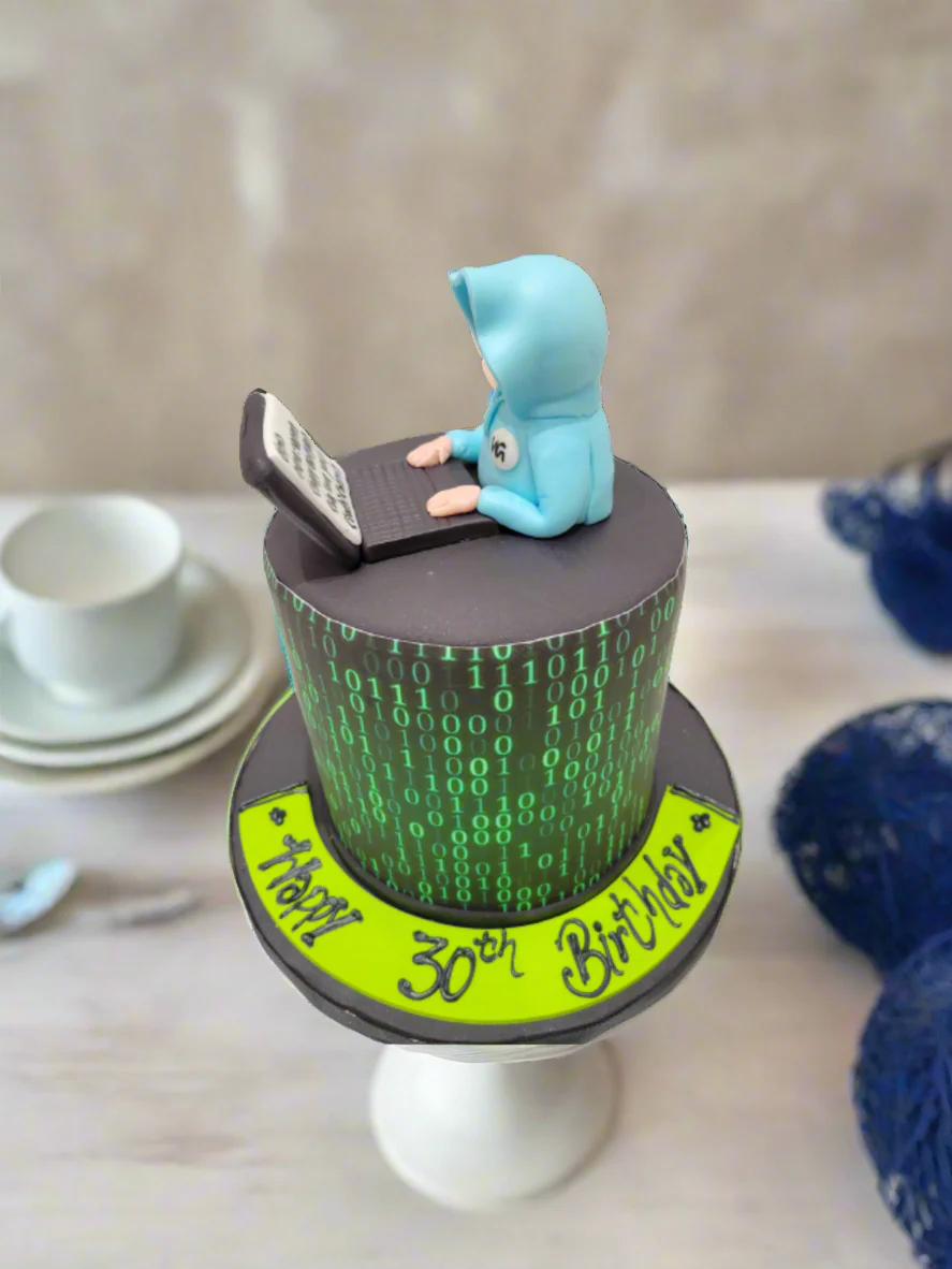 Laptop Coding Cake - Image 2