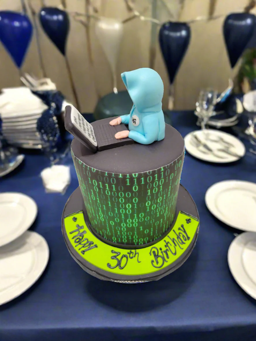 Laptop Coding Cake - Image 3