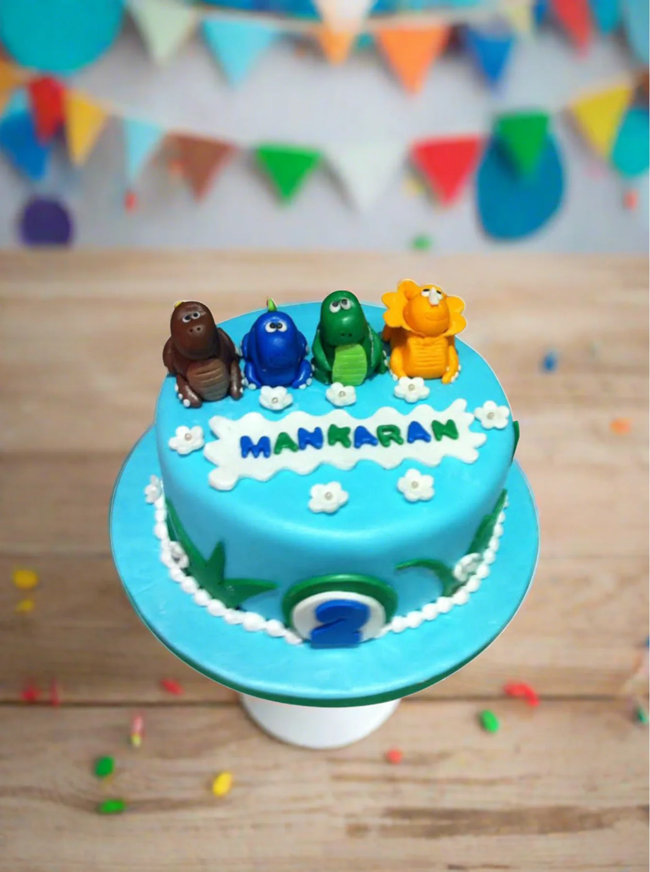 Little Dinosaur World Fondant Cake - Image 3