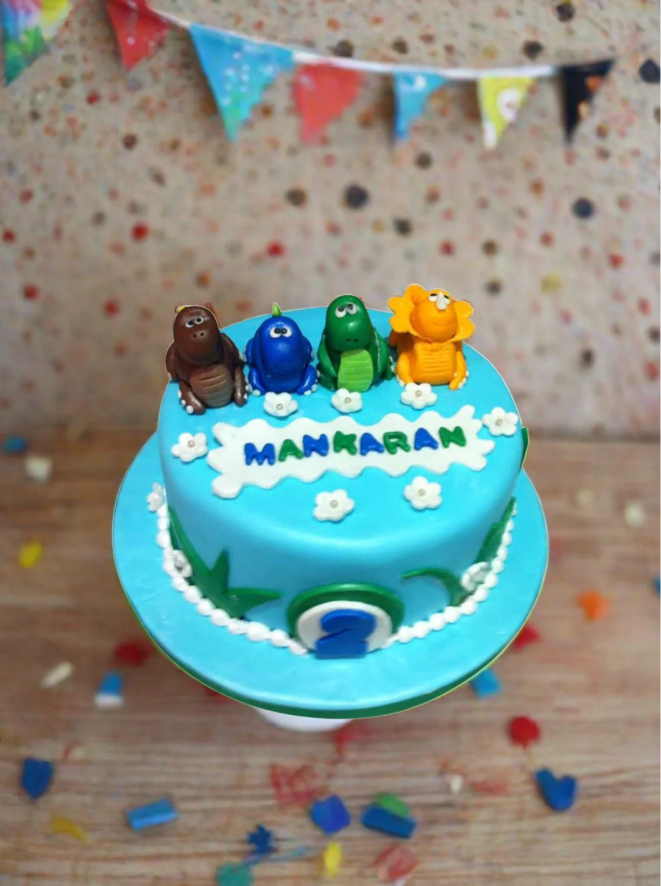 Little Dinosaur World Fondant Cake - Image 4