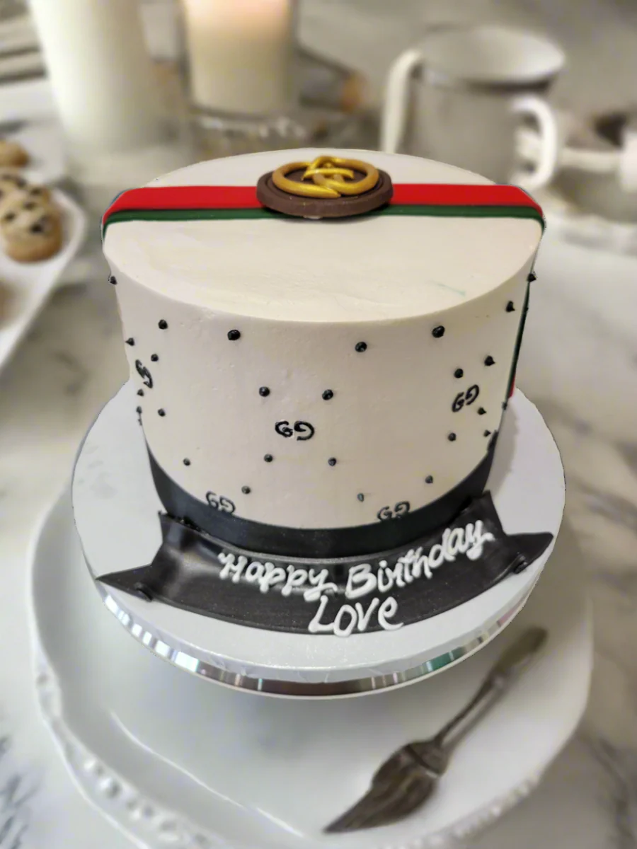 Love Gucci Cream Cake - Image 8