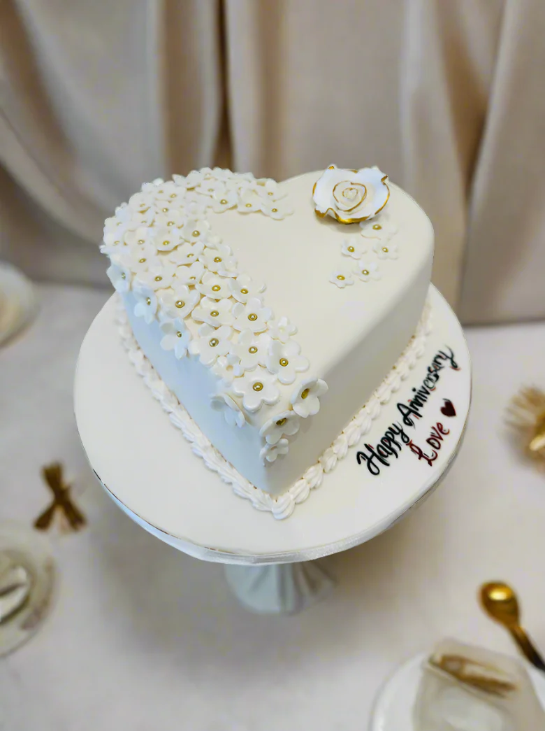Love Ivory Heart Fondant Cake - Image 2
