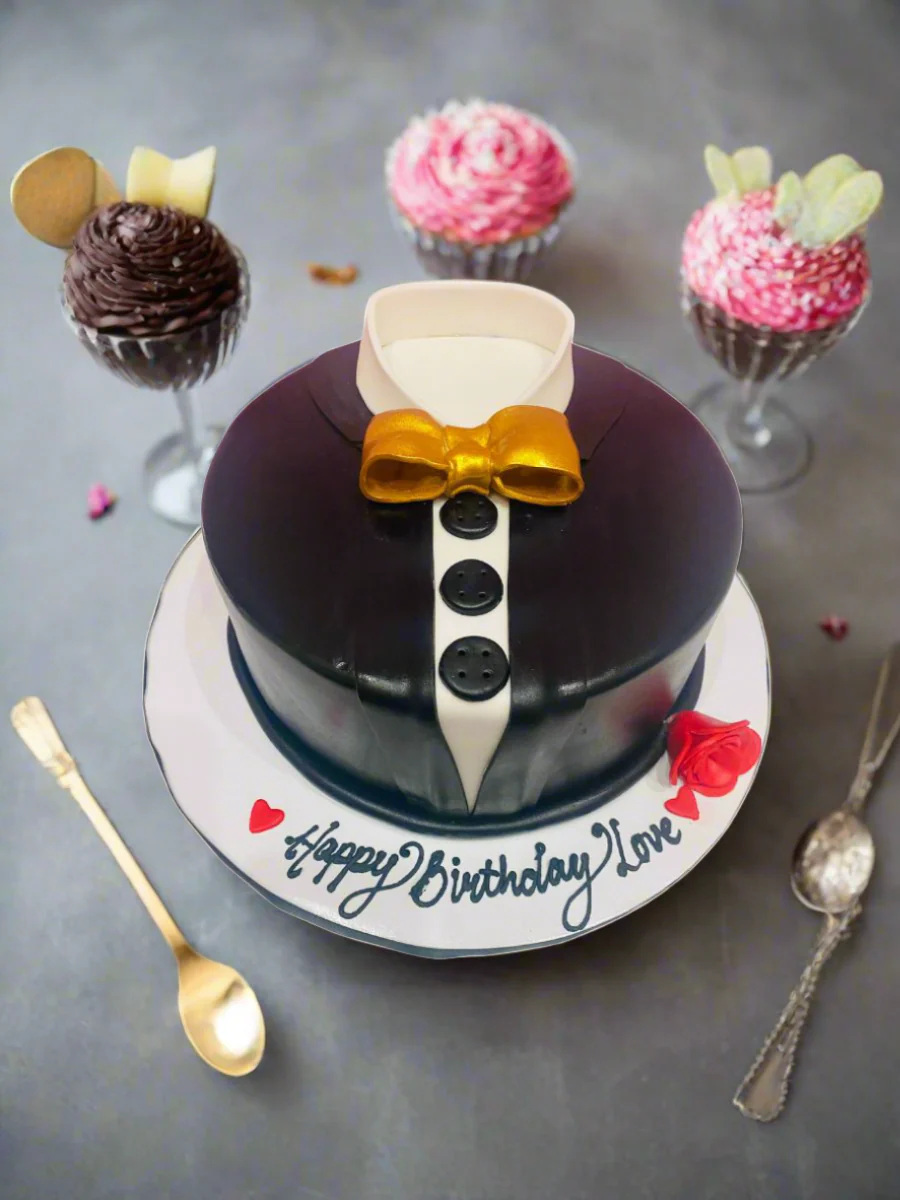 Love Shirt Birthday Cake - Image 3