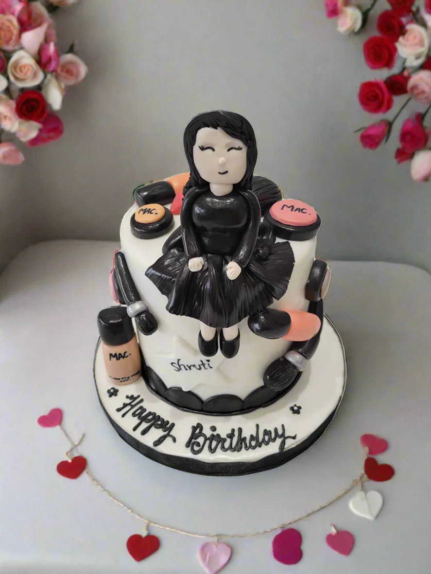 Makeup Queen Fondant Cake - Image 3