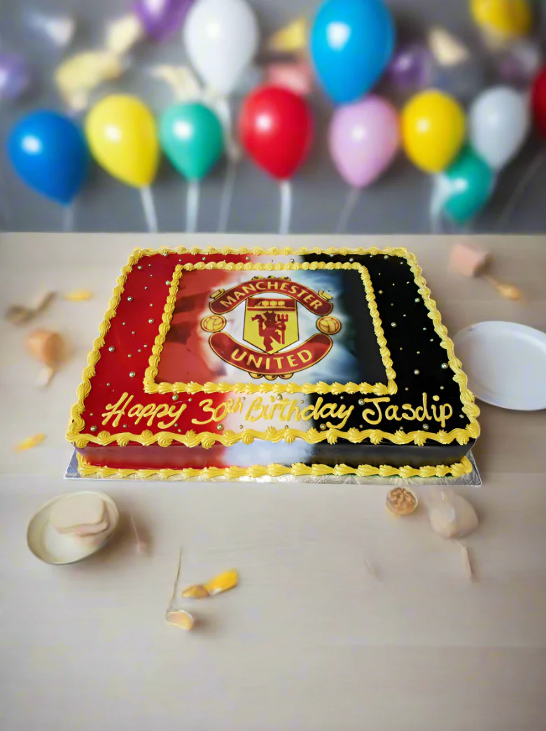 Manchester United Soccer Cake - Image 4