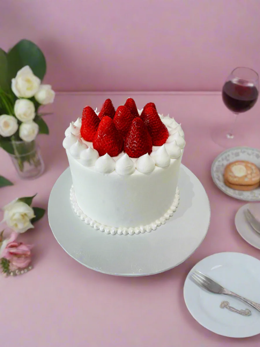Maya Strawberry Cake - Image 3