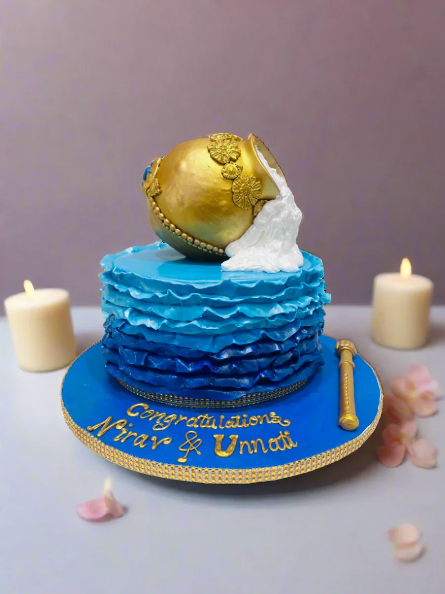 Matki & Ruffles Fondant Cake - Image 3