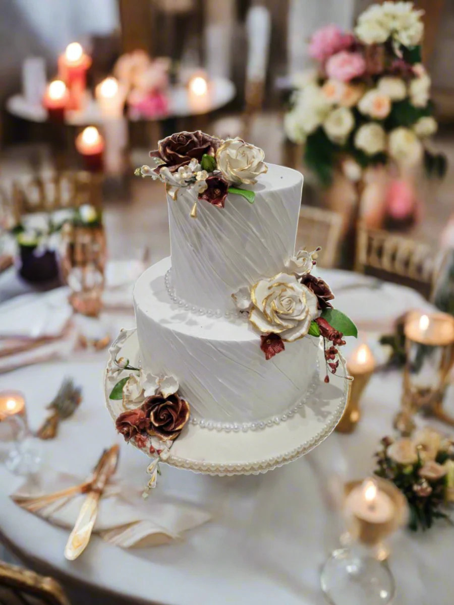 Meera Wedding Cake - Image 2