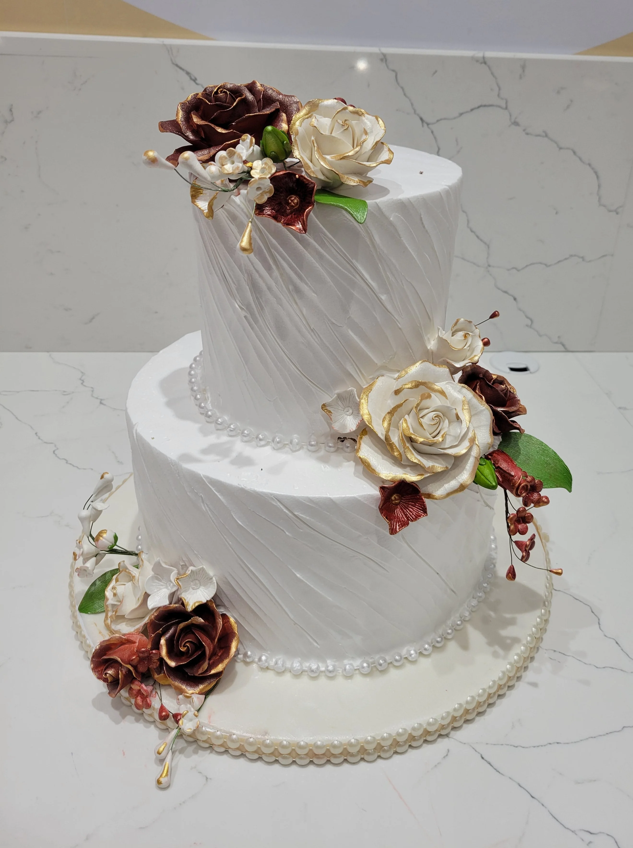 Meera Wedding Cake - Image 4