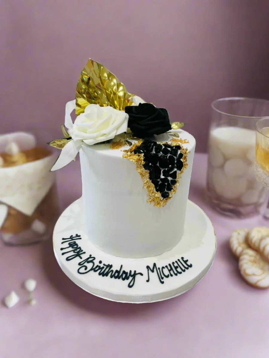 Michelle Black & Gold Goede Effect Cake - Image 3