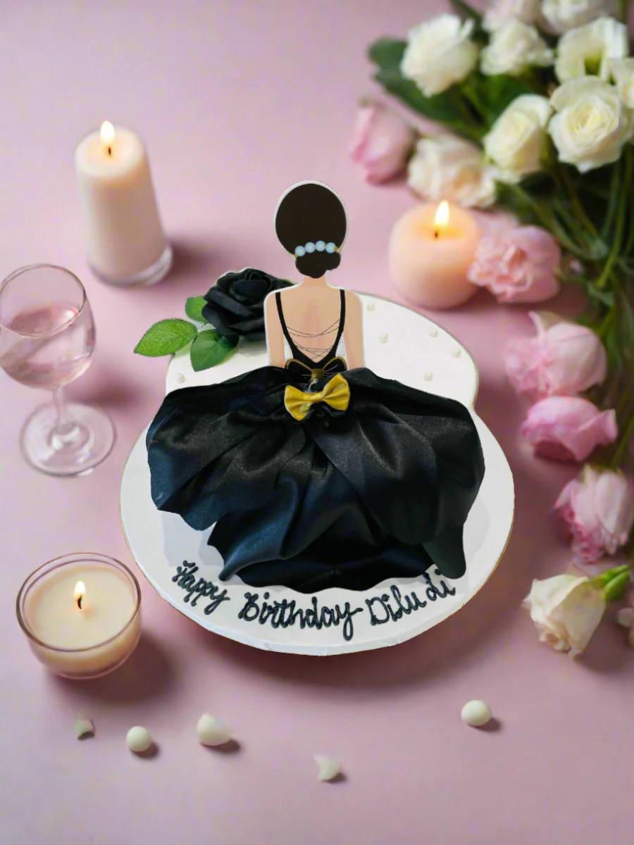Milly Queen Birthday Cake - Image 2