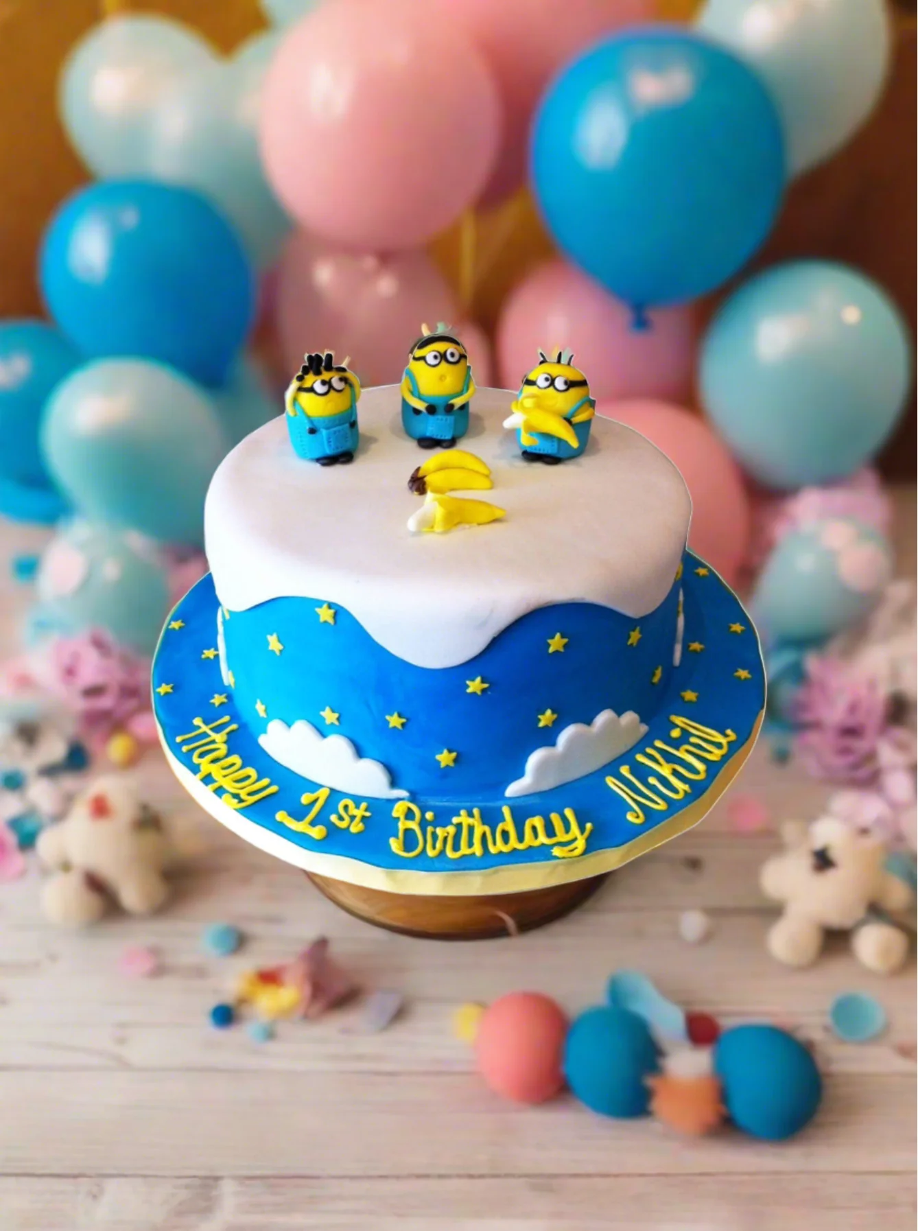 Minions Fondant Cake - Image 4