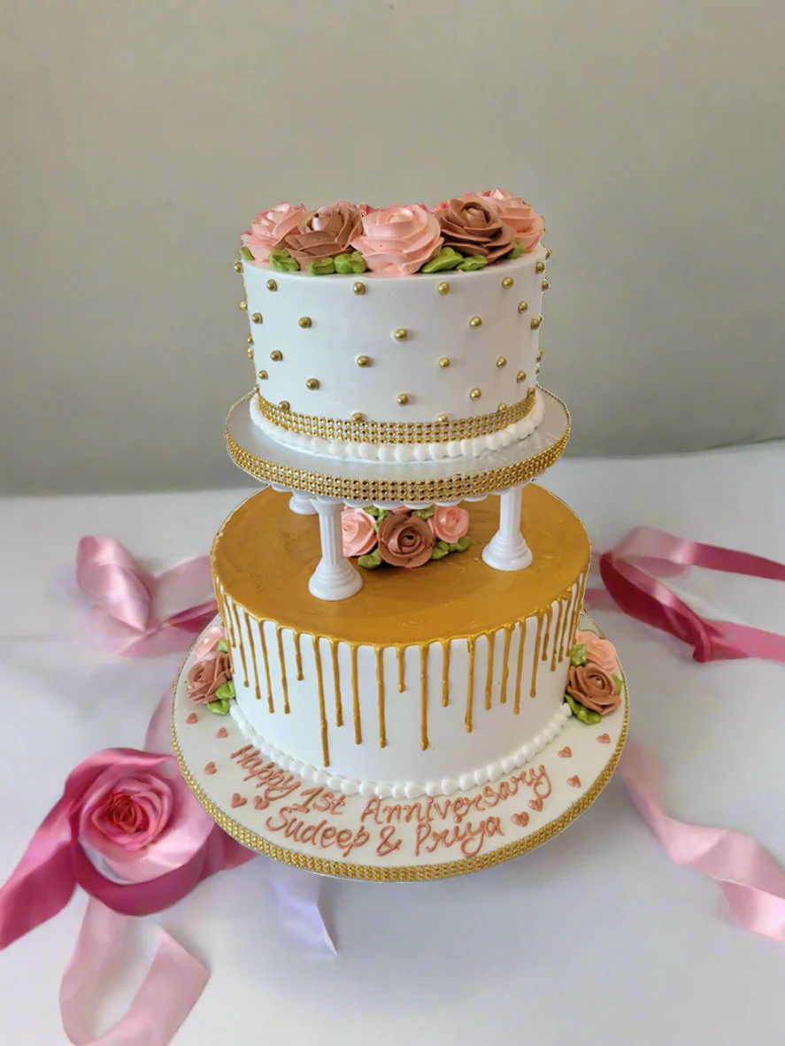 Mommy Gold Tiered Cream Cake - Image 2