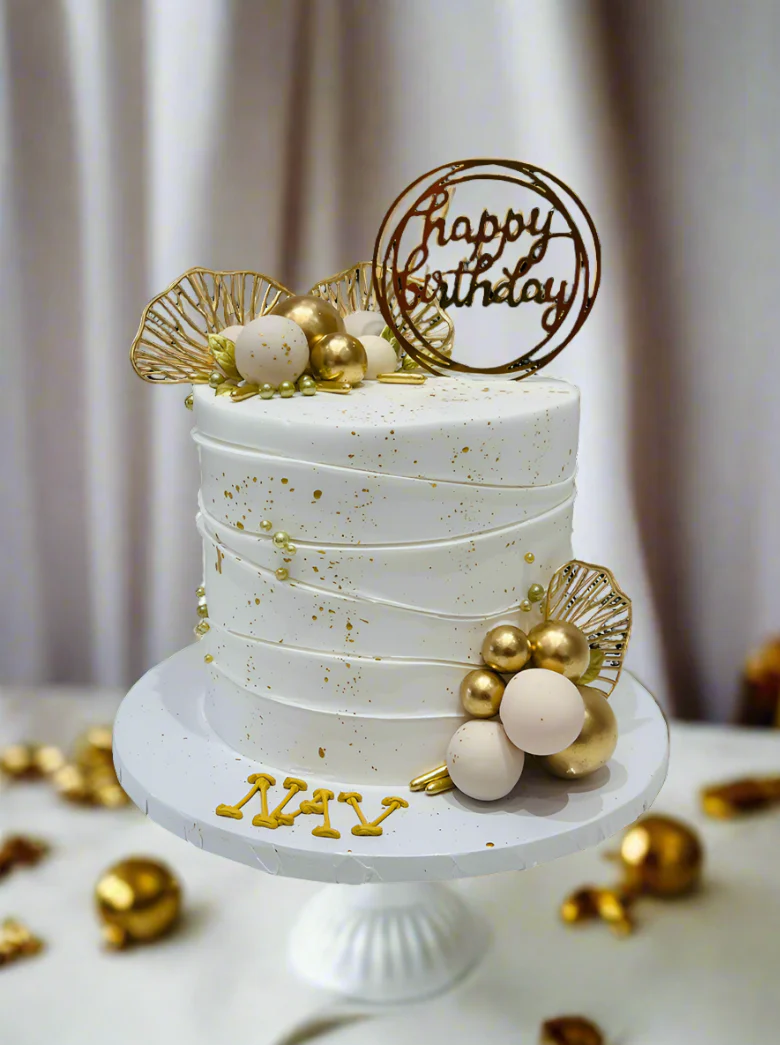 Nav White & Gold Cake - Image 4