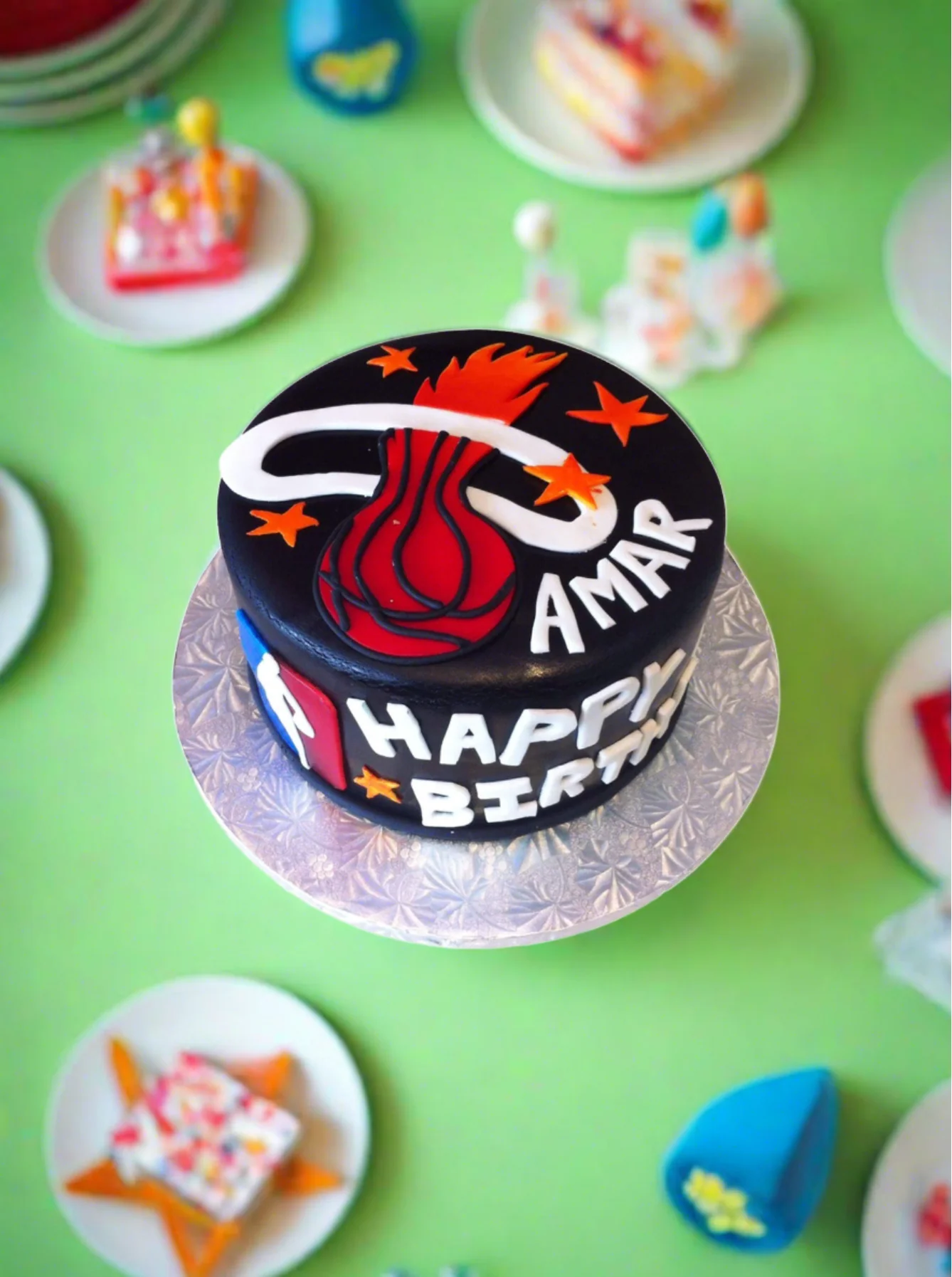 Nba Basketball Miami Heat Fondant Cake - Image 3