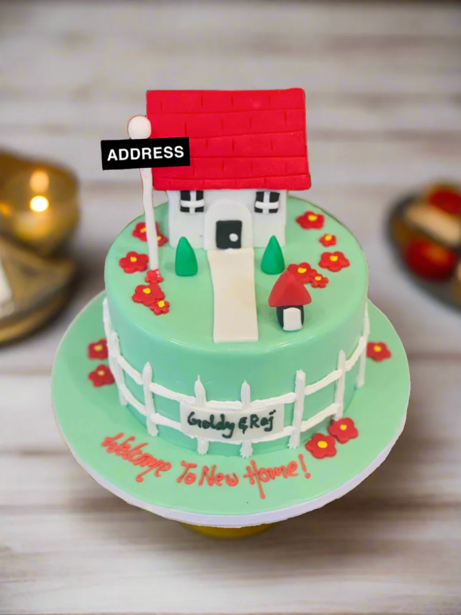 New House Fondant Cake - Image 3