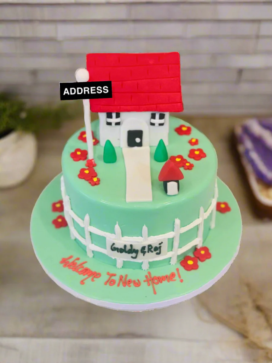New House Fondant Cake - Image 4