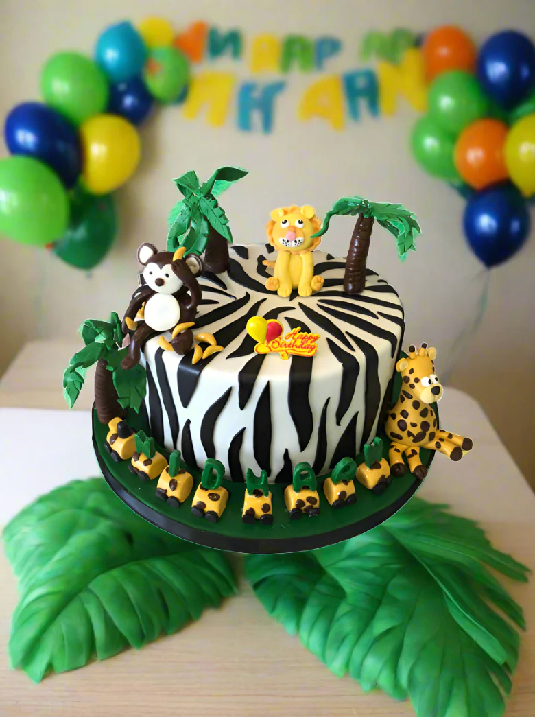 Nidhaan Jungle Themed Fondant Cake - Image 2