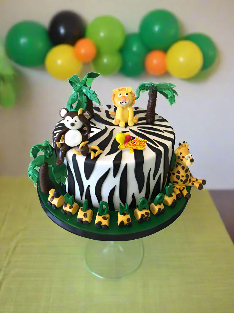 Nidhaan Jungle Themed Fondant Cake - Image 4
