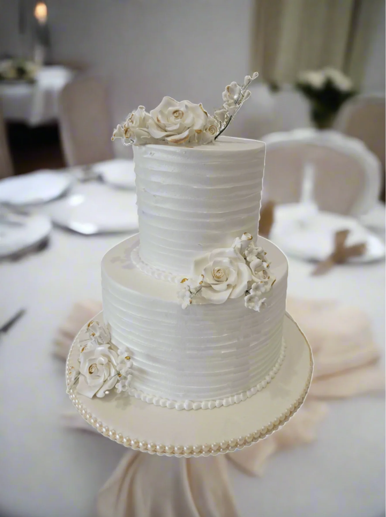 Noah White Wedding Cake - Image 3