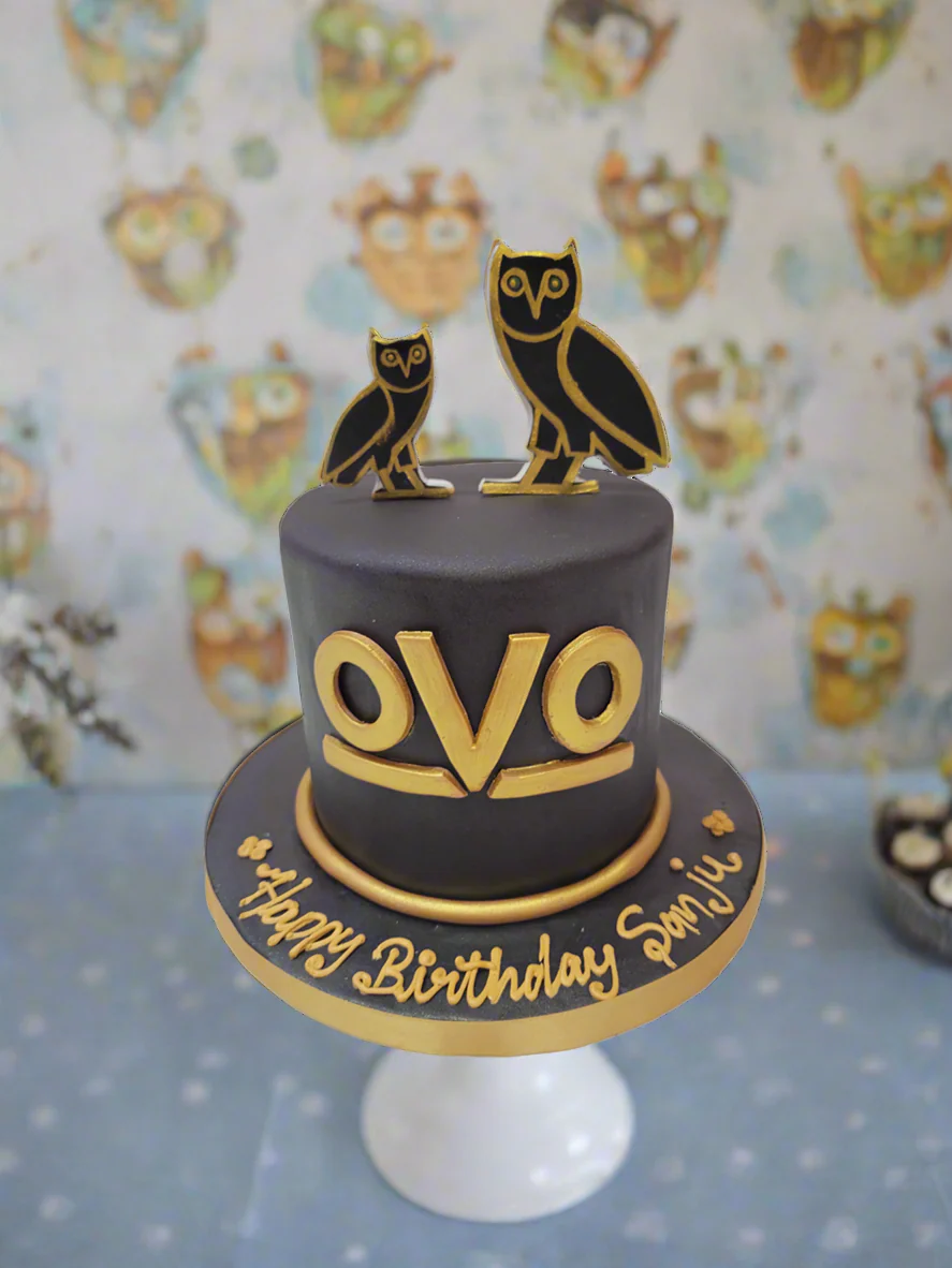 Ovo Fondant Cake - Image 3