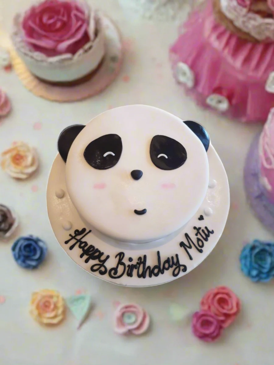 Panda Fondant Cake - Image 3