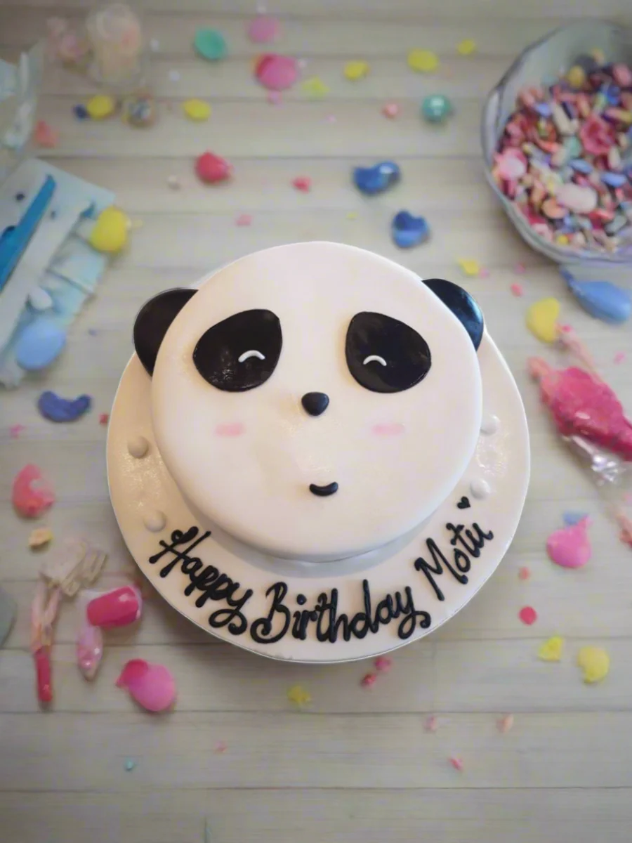 Panda Fondant Cake - Image 4