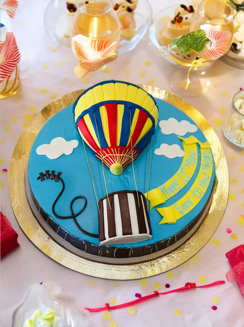 Parachute Molded Fondant Cake - Image 3