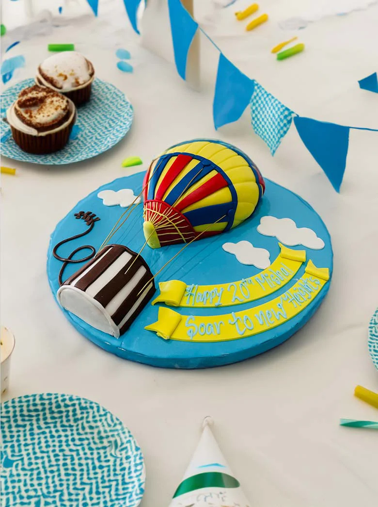 Parachute Molded Fondant Cake - Image 6