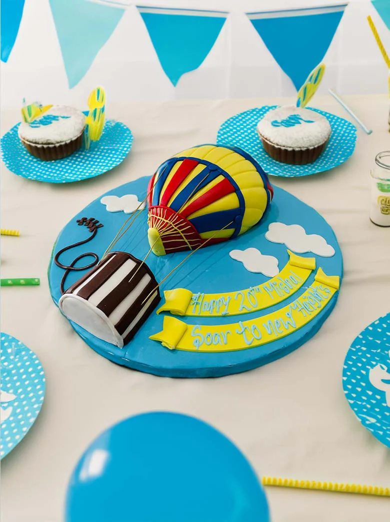 Parachute Molded Fondant Cake - Image 7