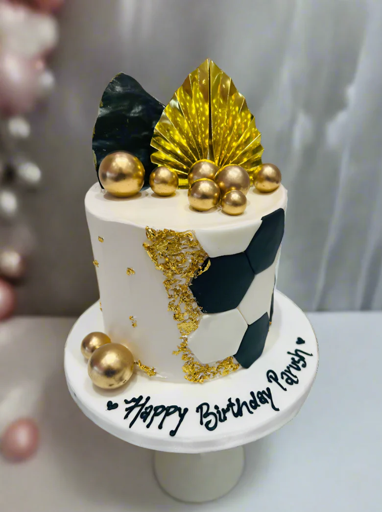 Parush Soccer Cream Cake - Image 4