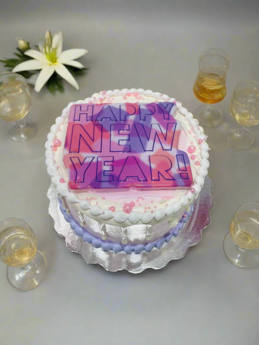 Pastel Pink Purple New Year Cake - Image 5