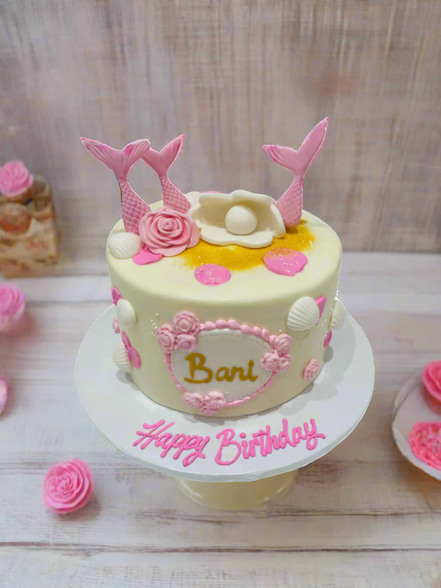 Pearl Mermaid Fondant Cake - Image 2